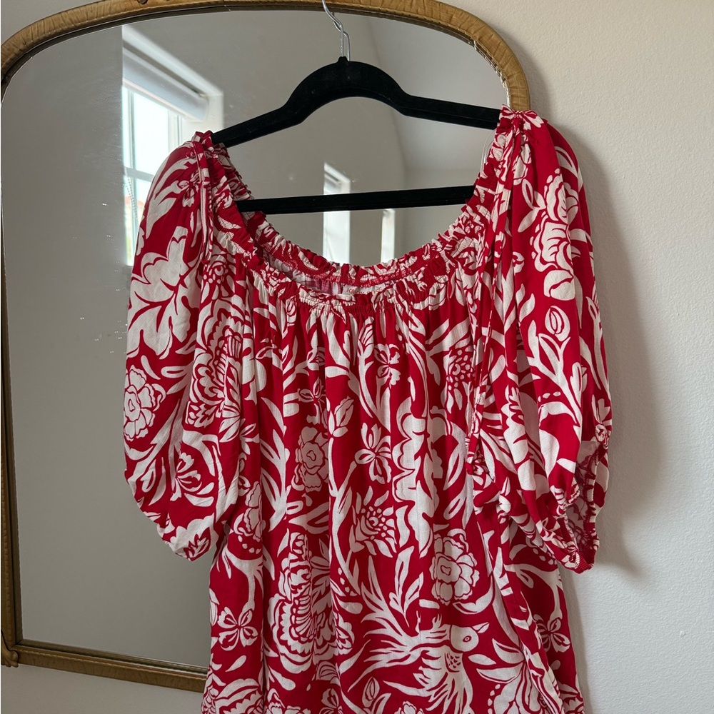 Floral Red and White Women's Top